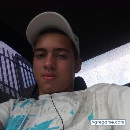 polcito chico soltero en Desamparados