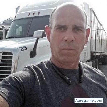 Paquito38 chico soltero en Balcón De La Lisa