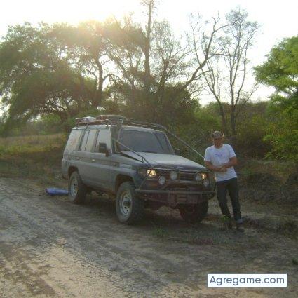 WKOVALEW chico soltero en Embarcación