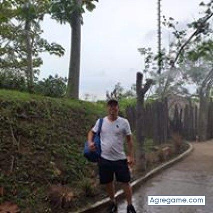 richarlopez2004 chico soltero en Fort Wayne