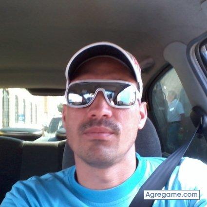 Hlymim78 chico casado en Woodbridge