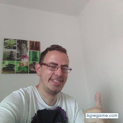 arturomonserrat chico soltero en Villafranca Del Bierzo