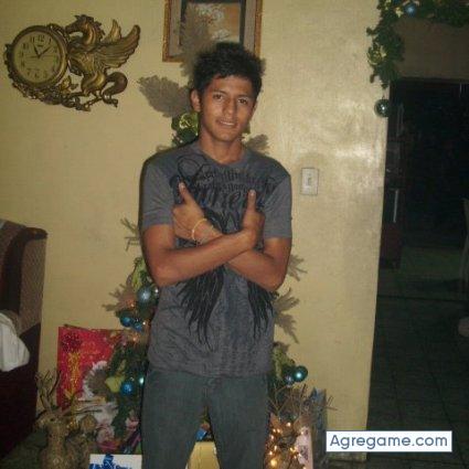 isaac_portillo chico soltero en Apopa