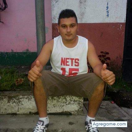 Angel_Martinez23 chico soltero en San Salvador