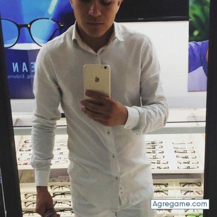 Thiagoasu chico casado en Coyoacán