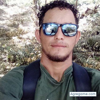 Ybrahan chico soltero en Pimienta