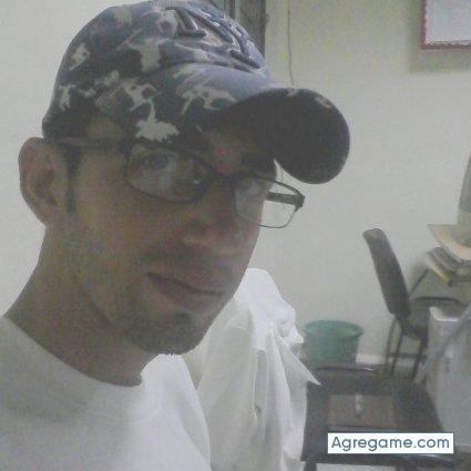 Cabecito chico soltero en Gibara