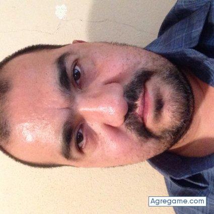 Evarper chico soltero en 