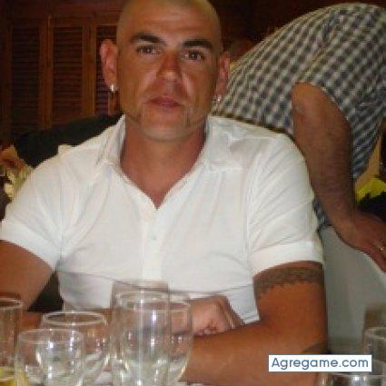 zeusrojas chico viudo en Calella