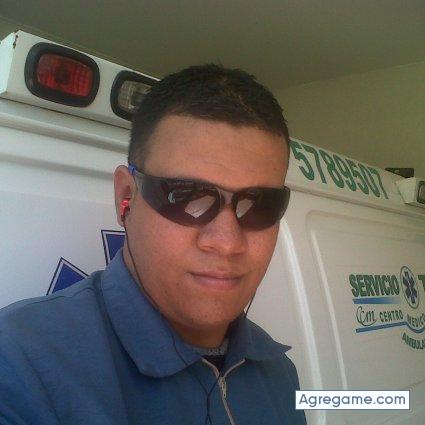 javierarmando chico soltero en Suaza