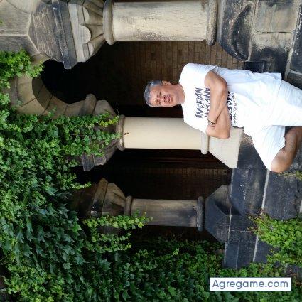 Lwcho chico casado en 