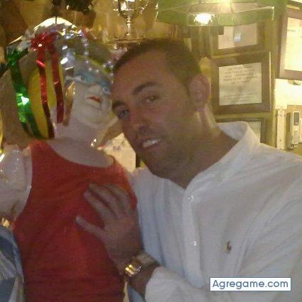 torerillochulo chico soltero en Málaga