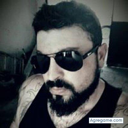 pabloglass chico soltero en Villa Giardino