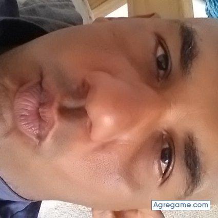 Vijaes chico soltero en Saladas