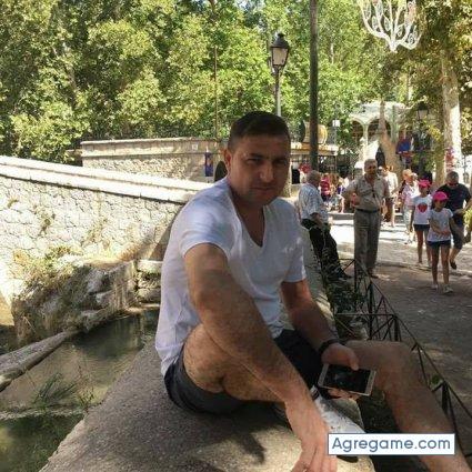 ionfechete chico soltero en Casas Del Pino Balsicas