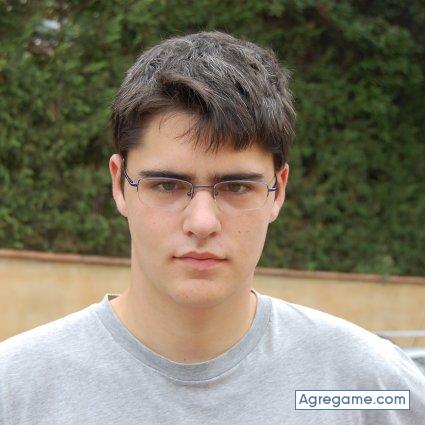 straghis chico soltero en Barcelona