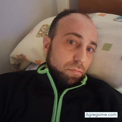 Hhbhhb chico soltero en Burriana