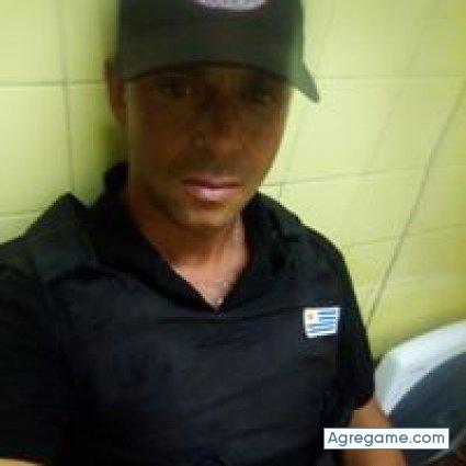 wilderangel9234 chico soltero en Ombúes De Lavalle