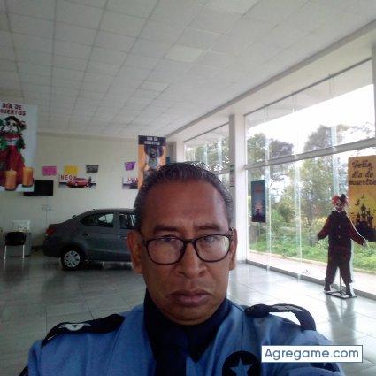 Jo03Lu04 chico soltero en San Andrés Cholula