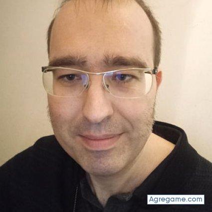 Juan49bcn chico soltero en Barcelona