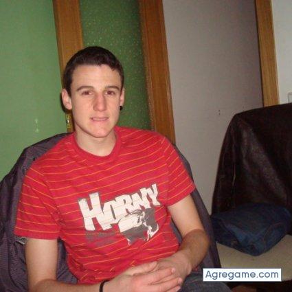 Marcos1990 chico soltero en Montcada i reixac