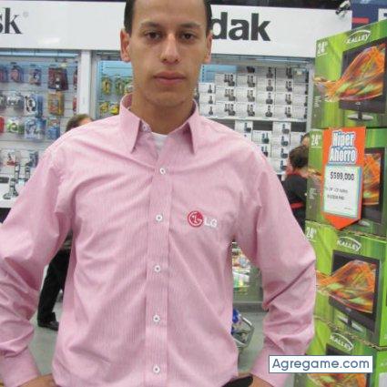 alva chico soltero en Bogotá