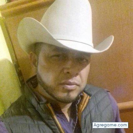 Yogo90 chico soltero en Villa Berthet