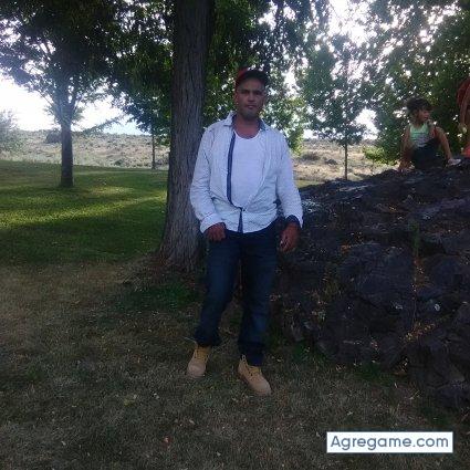 Maackila chico soltero en Green Bay