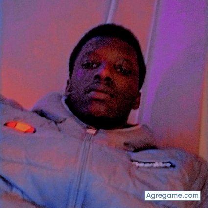 biikee14 chico soltero en Girona