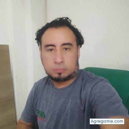 Sinpermiso chico soltero en Conkal