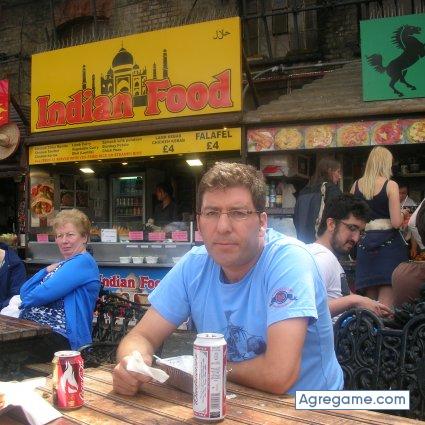 Cascales chico soltero en Sax