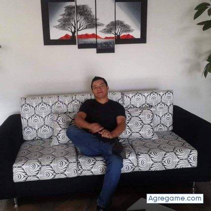 DiazGranda chico soltero en Quito
