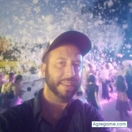 Carlosvia chico soltero en Valencia