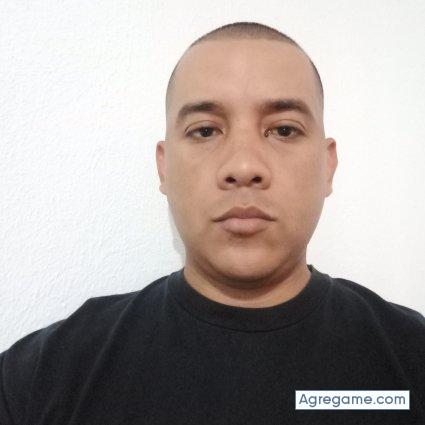 JuanRogua chico soltero en Río Grande Tierra Del Fuego