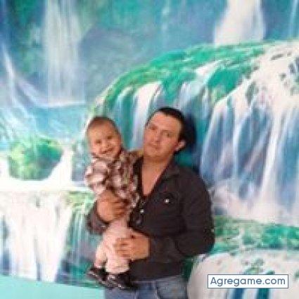 omarpacheco1317 chico soltero en Bloomington