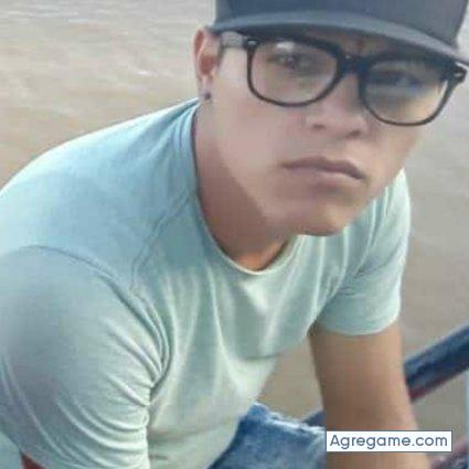 Yorfranl chico soltero en Puerto Maldonado