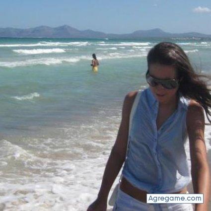 Dominika chica soltera en 