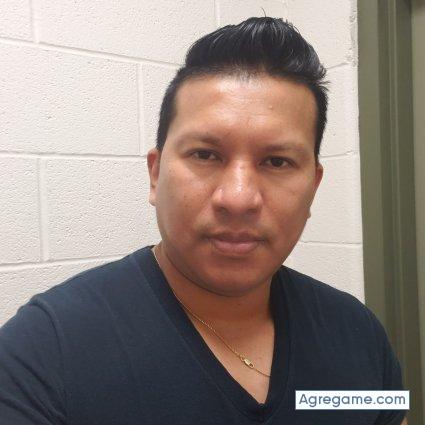 Eddy1027 chico separado en Frederick