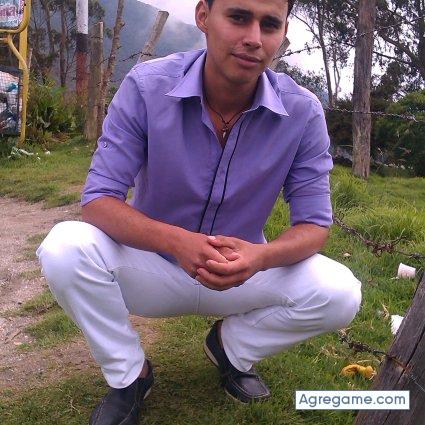 yehisen chico soltero en Waterbury