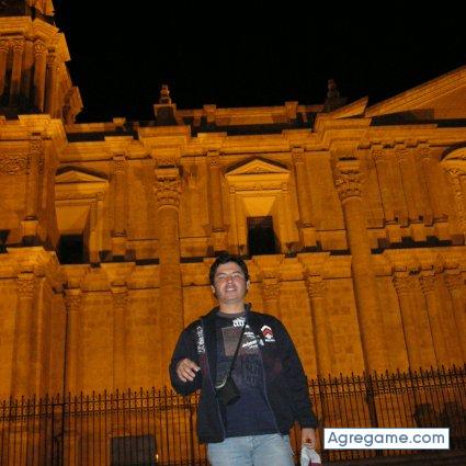wolfplanet chico soltero en Tiabaya