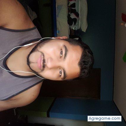 Valente02 chico soltero en Morganton