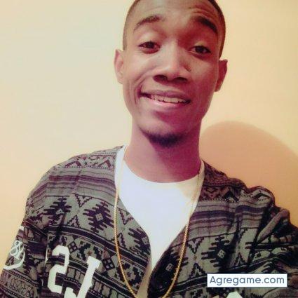 Elmoreno36 chico soltero en Tamboril