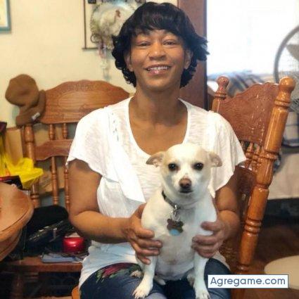 gloriaayala chica soltera en Logansport