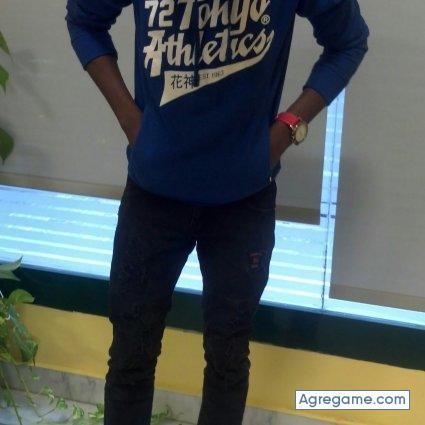 Ziiko chico soltero en Puerto Del Carmen