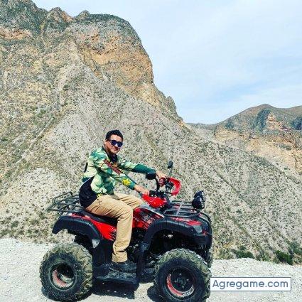 Kokzilio chico soltero en Zacapu