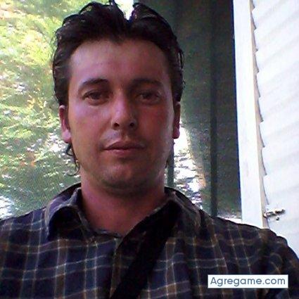 joposepe chico soltero en Puerto Tirol