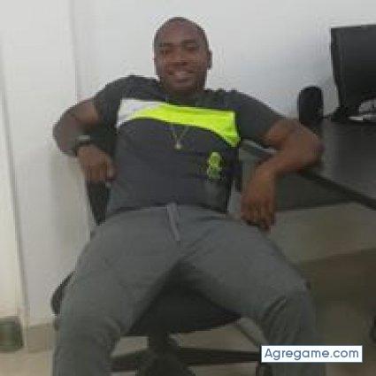 mhinestroza chico soltero en Arboletes