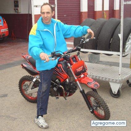 scott chico separado en Barcelona