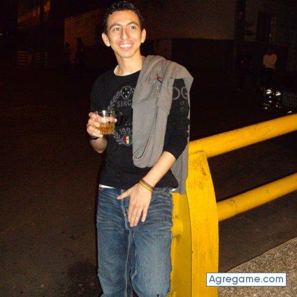 DANYVASQUEZ27 chico soltero en Medellín
