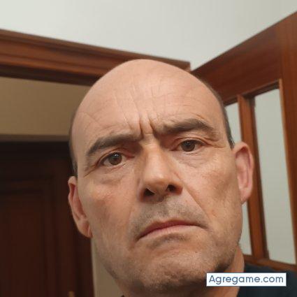 ricardo27096 chico separado en Naron